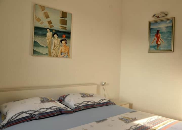 Apartments Adriana Bol Esterno foto