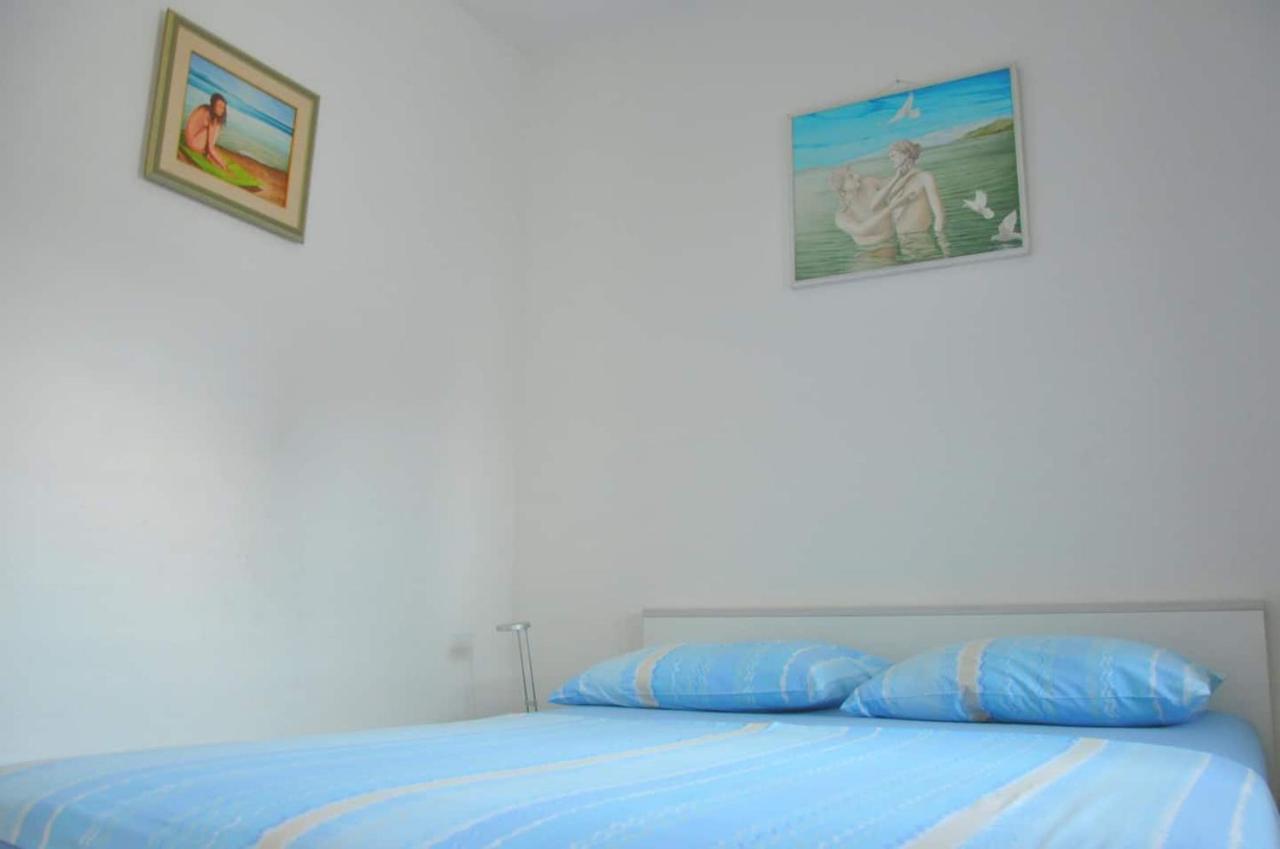 Apartments Adriana Bol Esterno foto