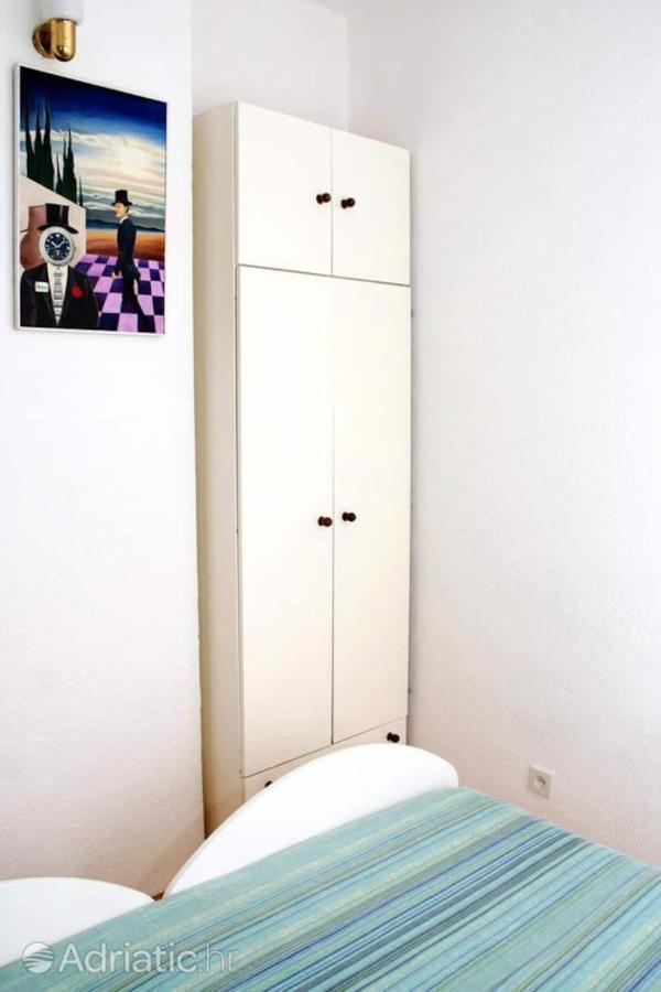 Apartments Adriana Bol Esterno foto